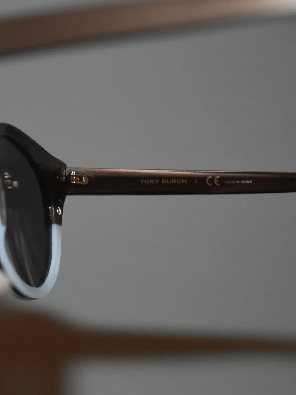 Tory Burch Glam Sunglasses w/ Case